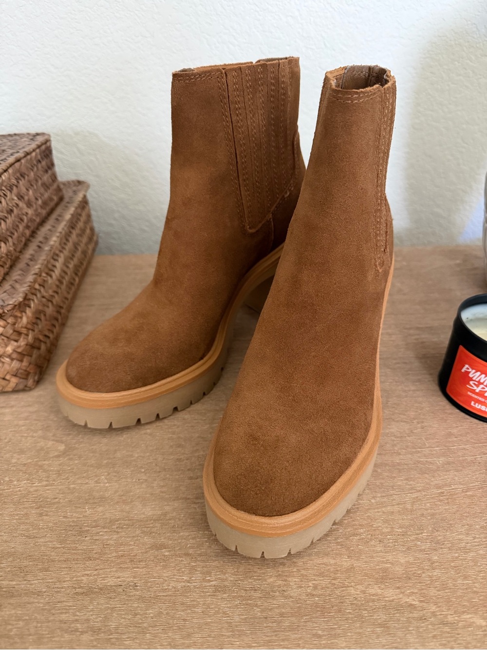 Dolce vita Women’s Tan Suede Chelsea Lug Boot